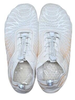 Lightweight White & Peach Knit Sneakers  NEW USA 9 1/2